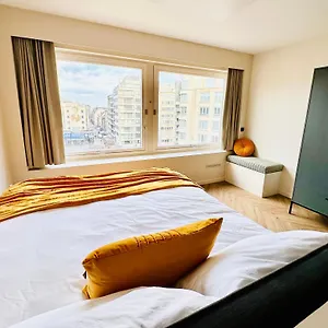 By Aimee - 20m From The & In Centre! Appartement Oostende