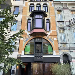 Casa Clementina - 3 Bedroom In A Art-nouveau House Appartement Gent
